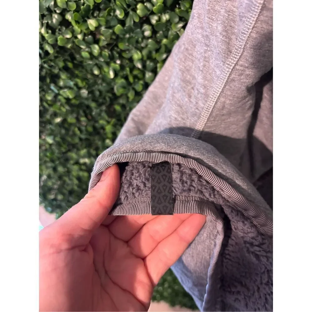 Ivivva Girl 14 Vest Top Gray Reversible Snap Fleece Collar Sleeveless Knit